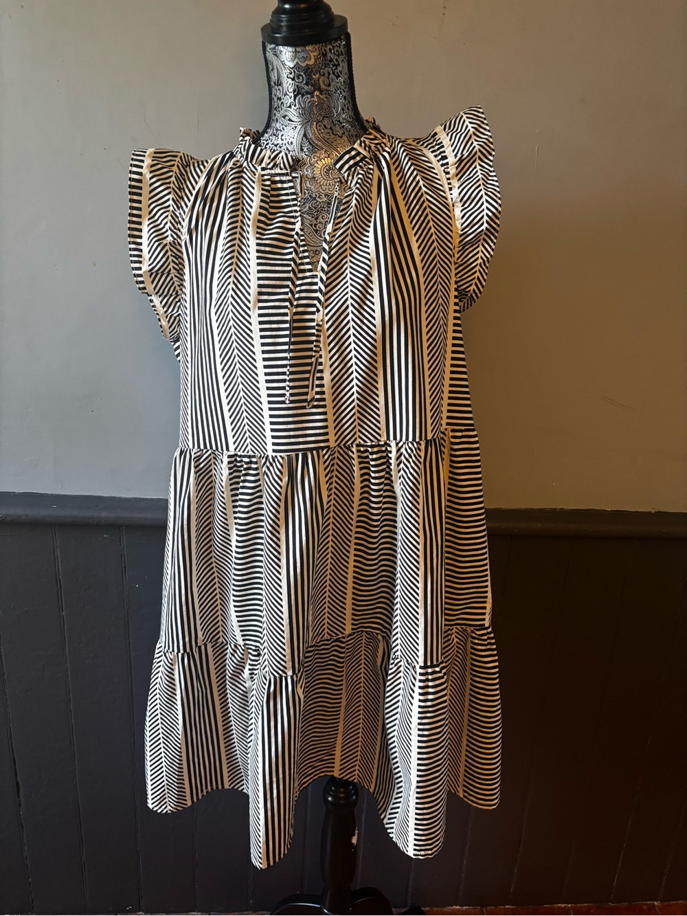 Time and Tru Black and White Striped Tie-Neck Tiered Dress With Pockets
